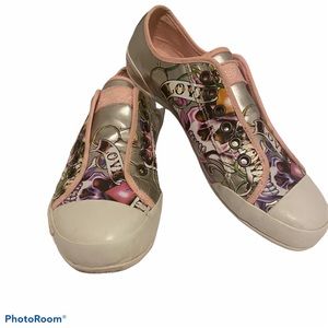 Ed Hardy Ellerise Skull Pink and Silver “Love Kills” Bubble Slip-On Shoe, Size 8